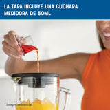Licuadora Oster® roja con programas automáticos, tecnología reversible y vaso Blend-N-Go BLSTPYG1310RBG