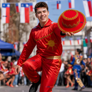 Traje Típico Caporal Rojo Con Sombrero Danza Tradicional Fiestas Patrias