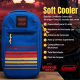 Soft Cooler Coleman Stranger Things™ 6 Latas Azul Bolso Mochila
