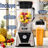 Licuadora Xpert Series™ niquelada con control de textura y un Blend N Go BLST3BCPG