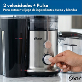Oster® Extractor de Jugos, con 2 Velocidades + Pulso, y Fácil de Limpiar, Negro y Plateado, FPSTJE320S