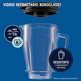 Licuadora Oster® roja con programas automáticos, tecnología reversible y vaso Blend-N-Go BLSTPYG1310RBG